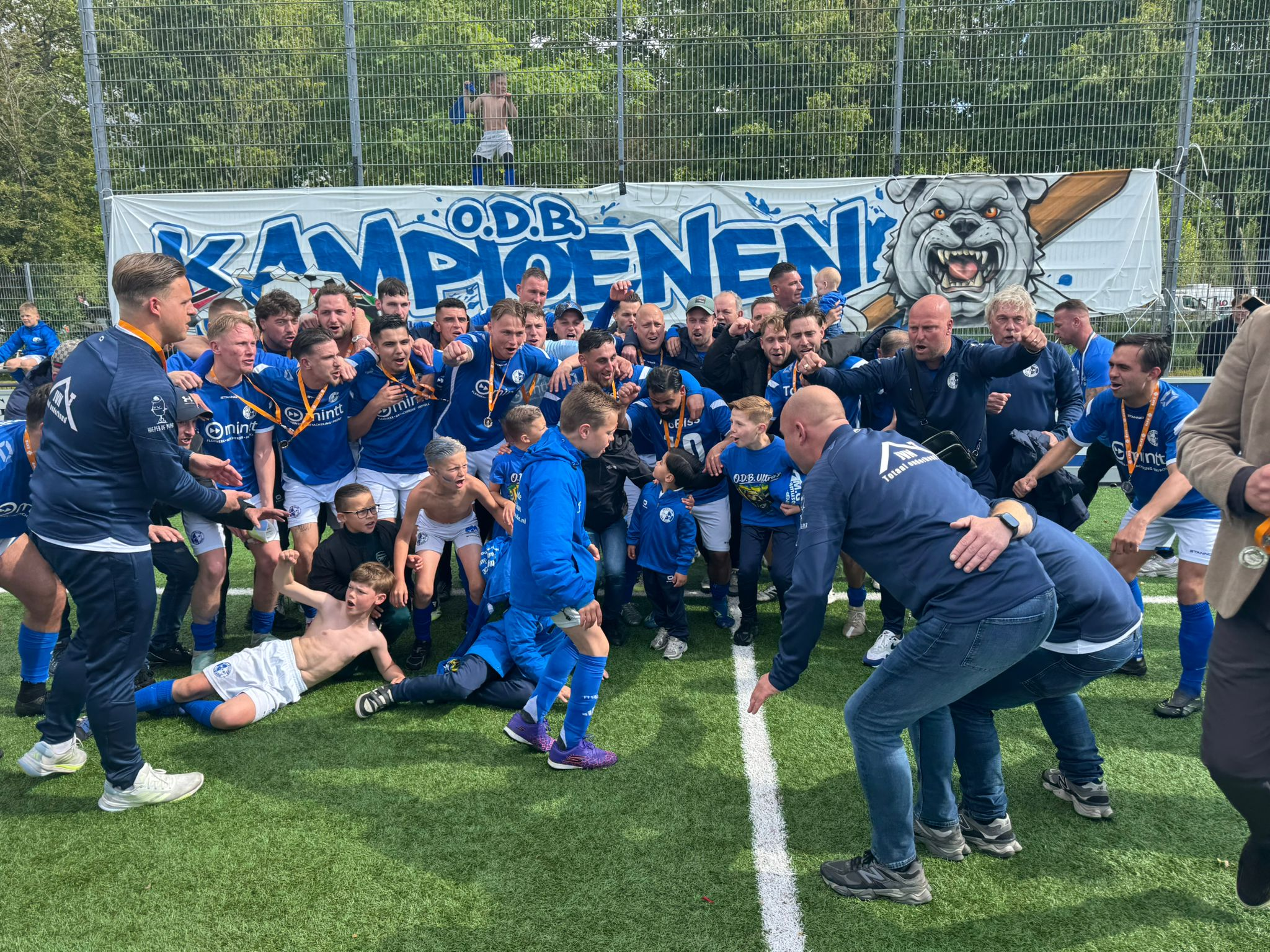 💙🤍 WAT. EEN. SEIZOEN. 🤍💙